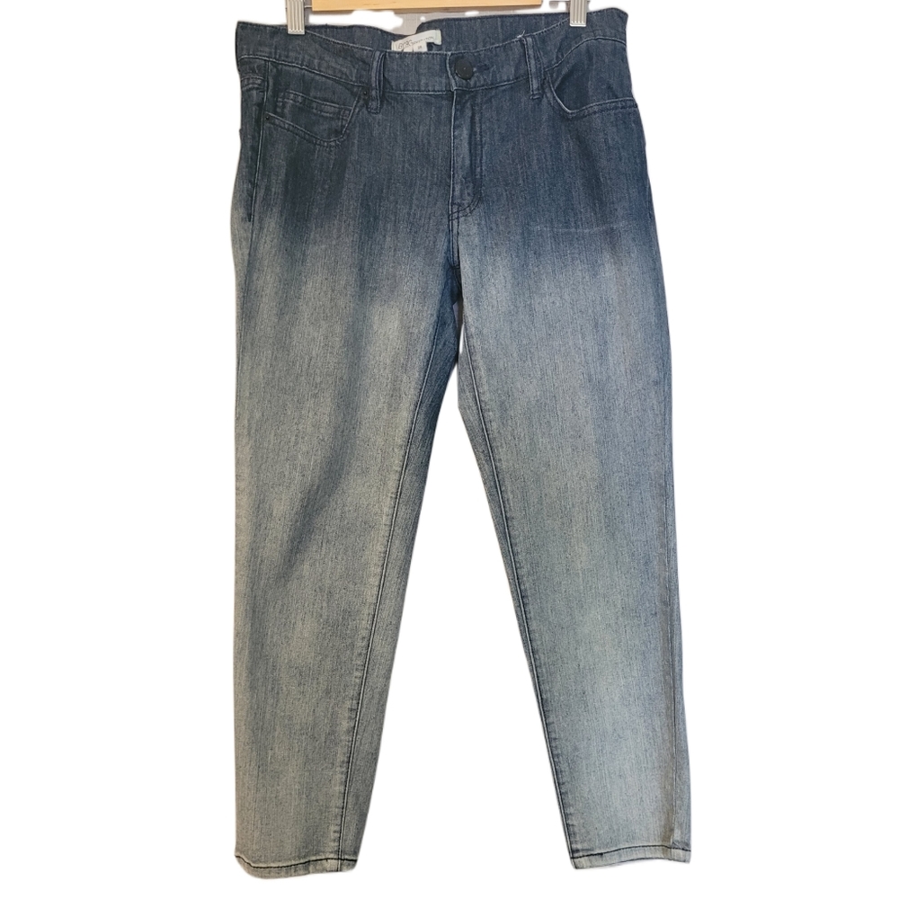 Bcbgeneration Jean Capris Split Dark And Light Wa… - image 1